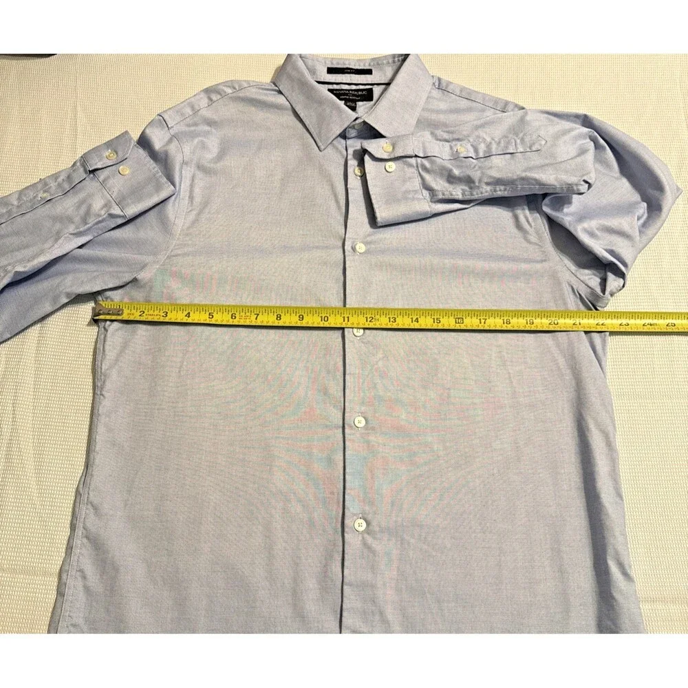 Banana Republic Men’s Large Slim Fit Non-Iron Dress Shirt Blue/ light gray